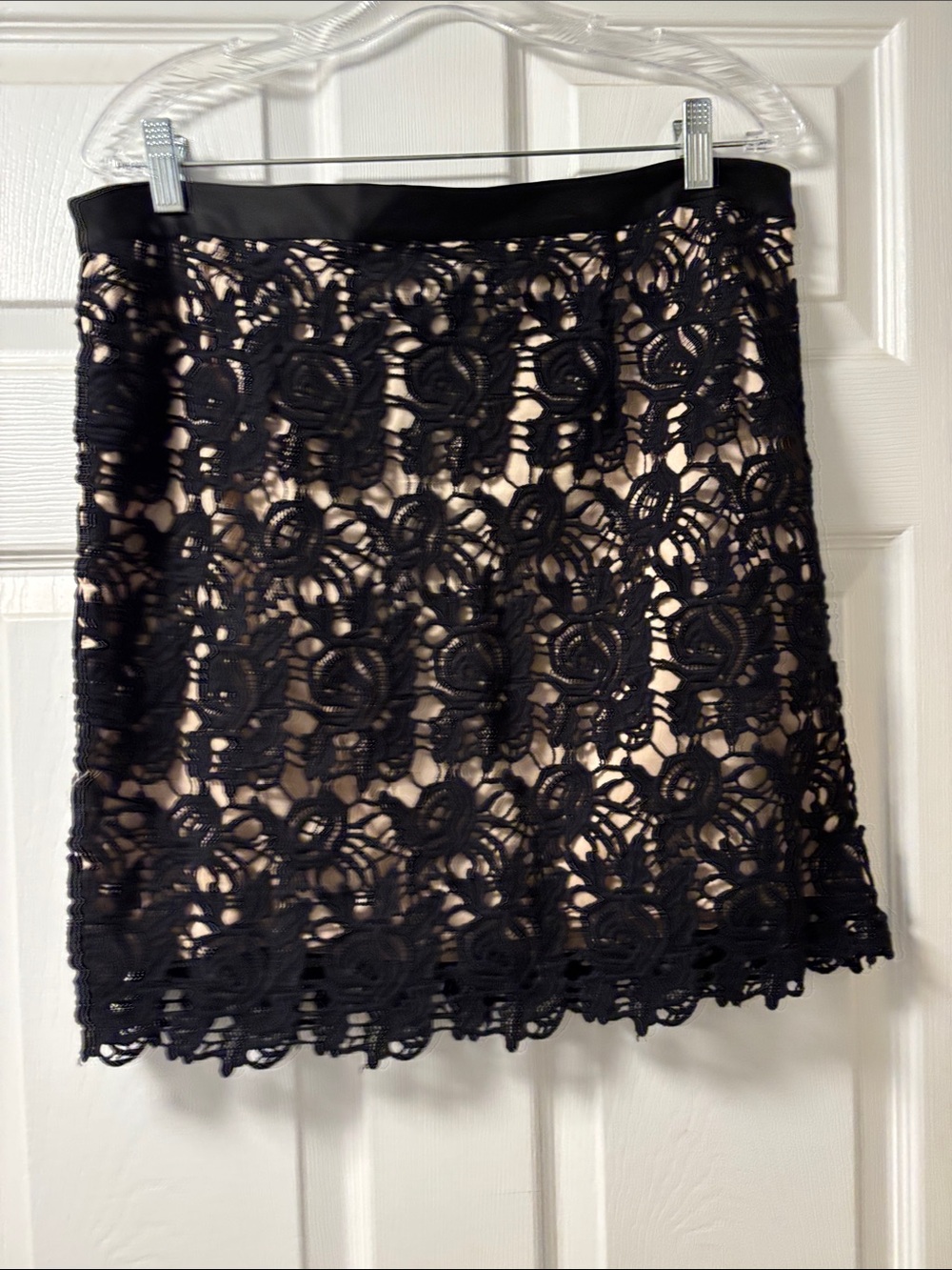 Willi Smith Black Lace Mini Skirt with Beige Lining